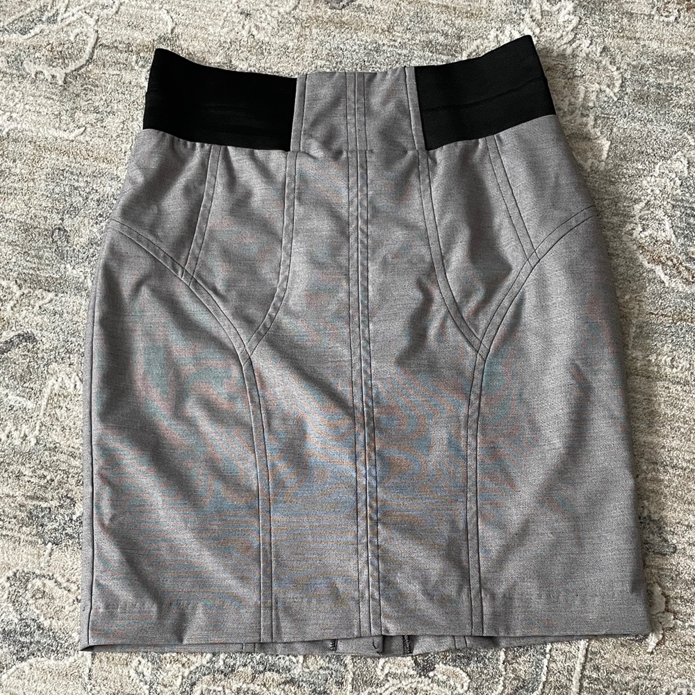 Worthington gray pencil skirt with partial elastic waist band size 14